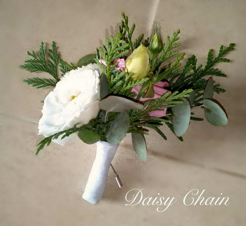 daisy chain florists wedding flowers